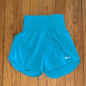 Nike ULTRA HIGH RISE Turquoise Running Shorts SIZE XS